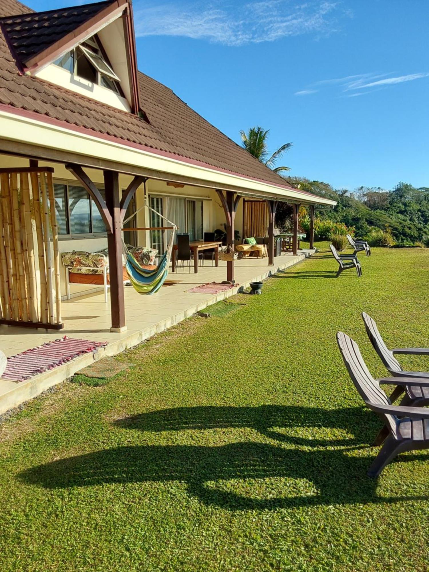 Fare Mahi Mahi Bed and Breakfast Uturoa Exteriör bild